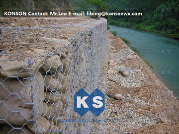 Muro di sostegno galvanizzato monolitico dei gabbioni esagonali del reticolato di saldatura del filo di ferro
